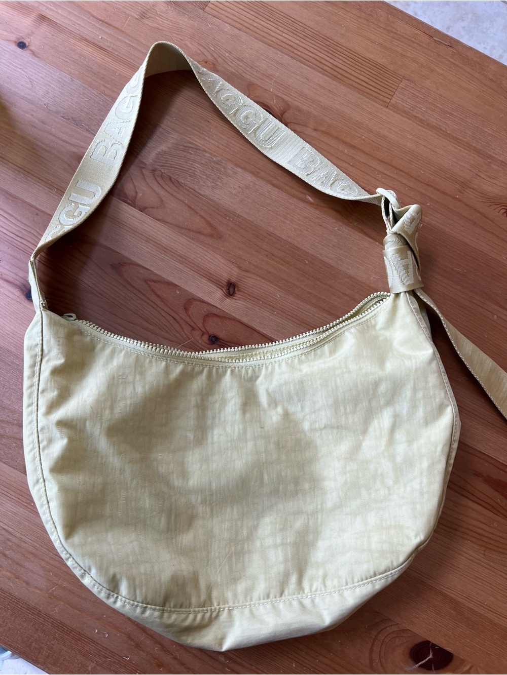 BAGGU Medium Nylon Crescent Bag - Butter DISCONTINUED - Picture 5 of 7